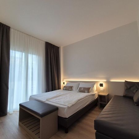 Hotel Delfino Caorle Eksteriør billede