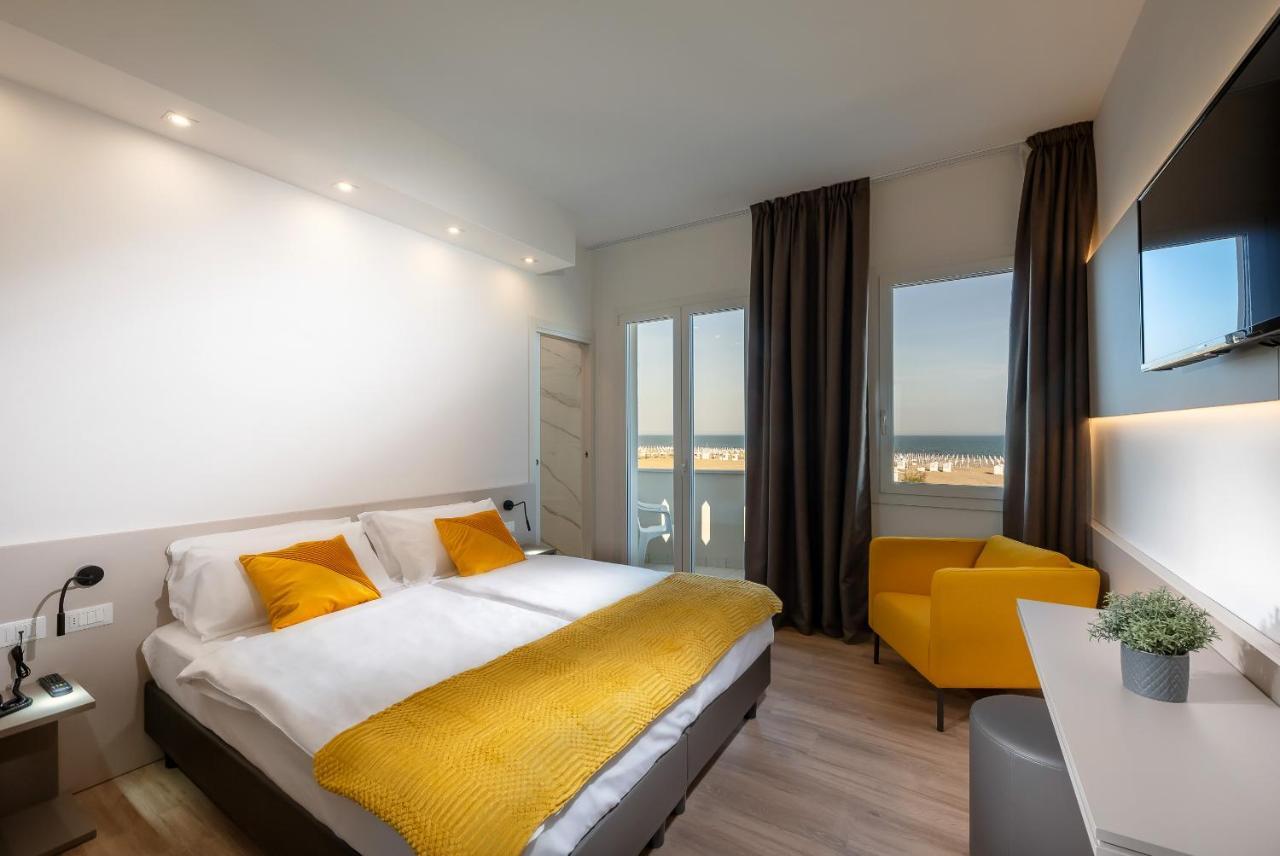 Hotel Delfino Caorle Eksteriør billede
