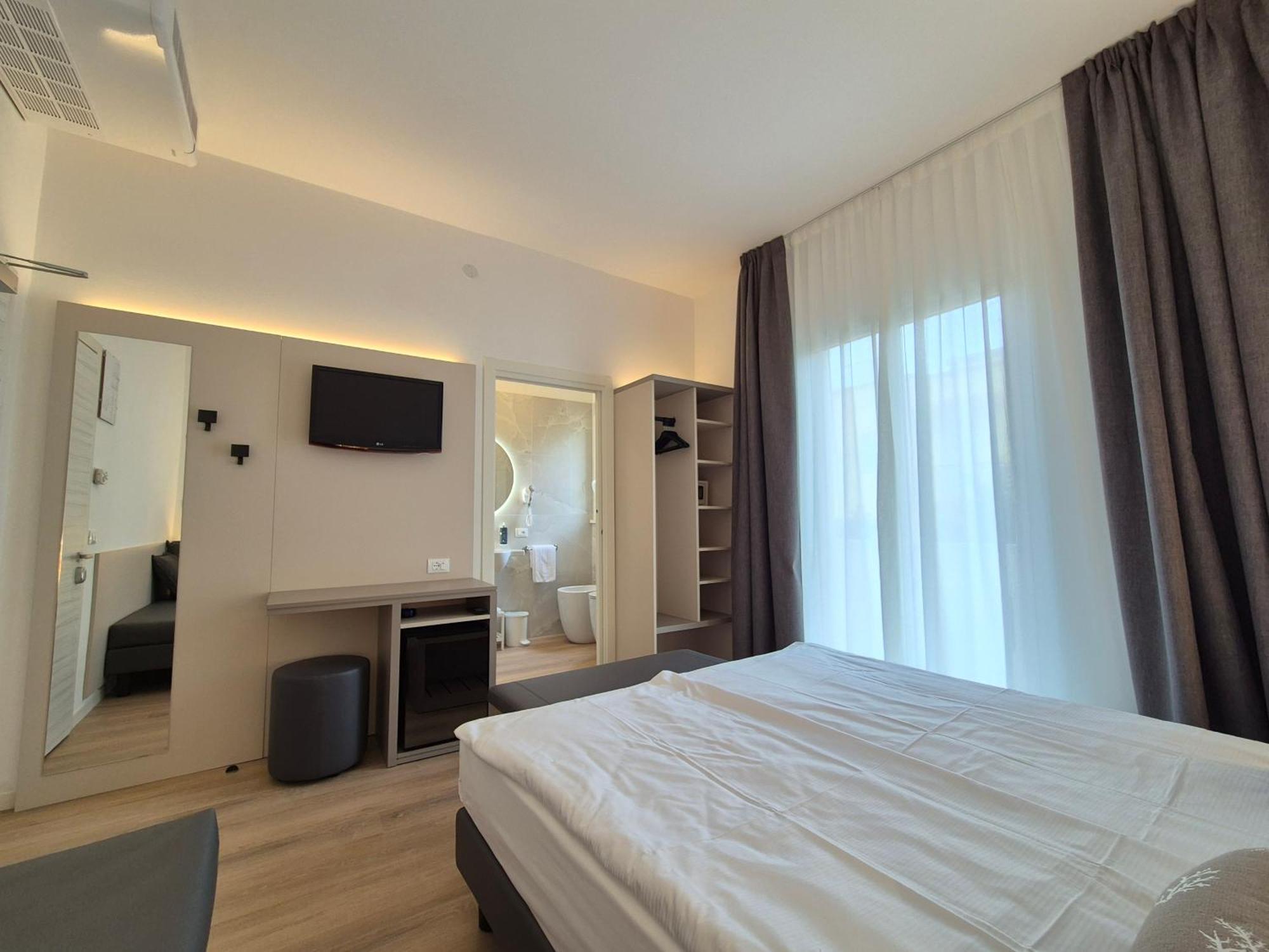 Hotel Delfino Caorle Eksteriør billede